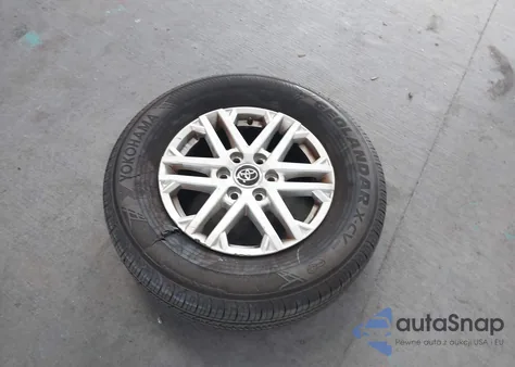 2005 Toyota 4Runner Sr5 V6 z USA, uszkodzony, nr VIN JTEZU14RX50048165